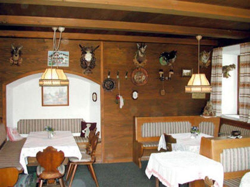 Kaiserhotel Neuwirt Oberndorf in Tirol Buitenkant foto
