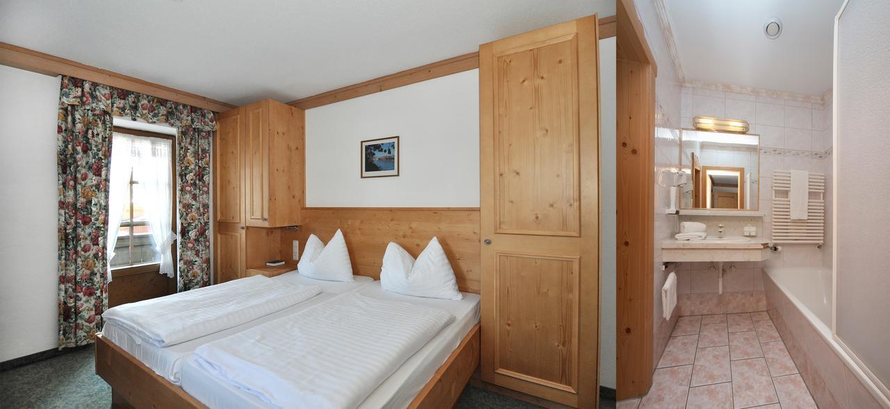 Kaiserhotel Neuwirt Oberndorf in Tirol Buitenkant foto